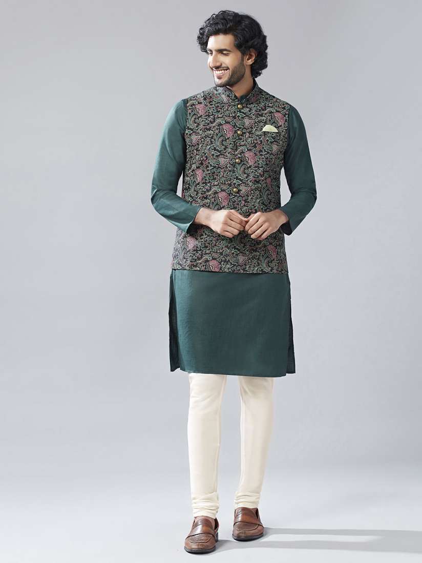 Buy KISAH Men Kantha Printed Regular Fit Kurta Jacket Churidar Set Kurta Sets for Men 22745876 Myntra