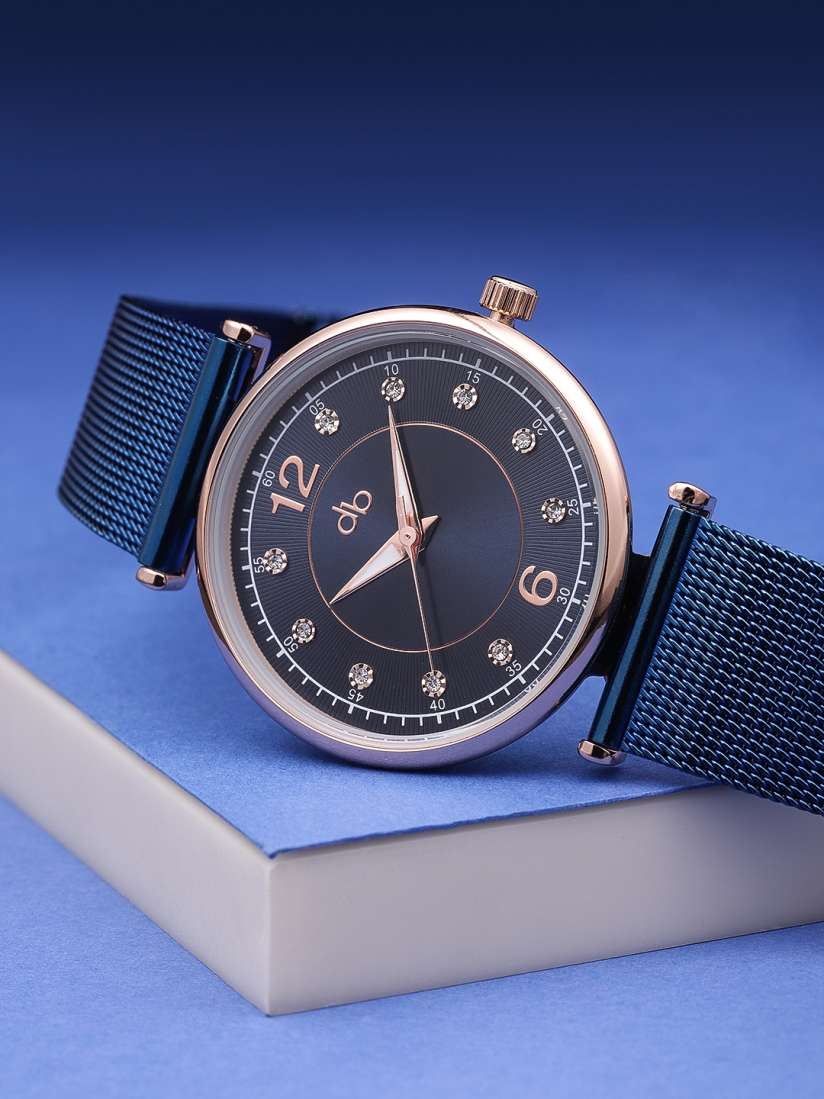 Dress berry watch company 2025
