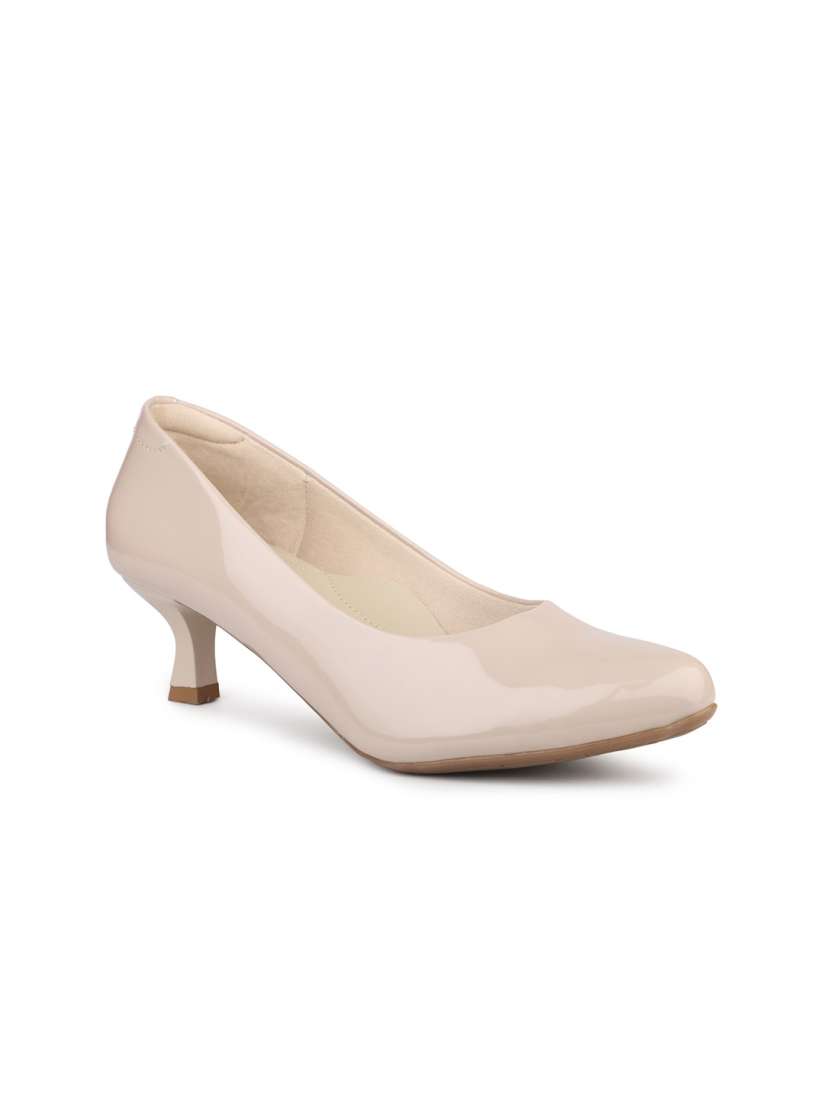 Round toe kitten heel hot sale