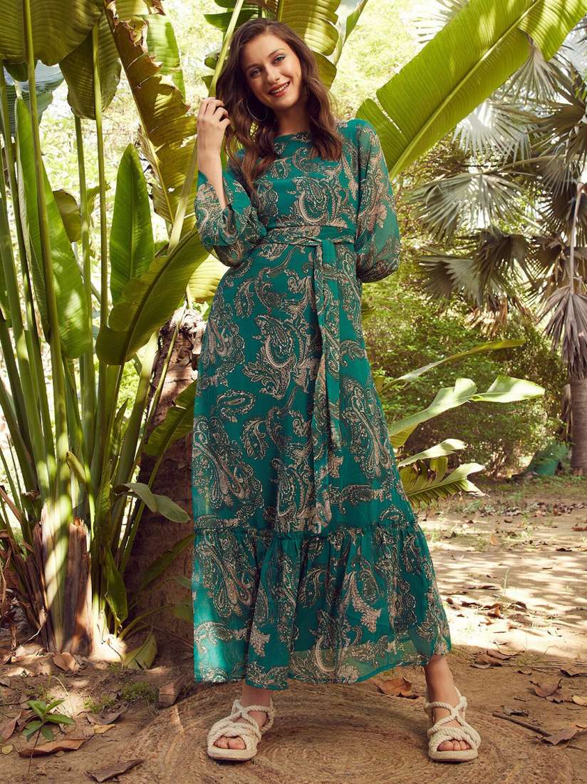 Green motif dress shop