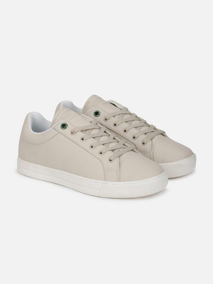 Buy United Colors of Benetton Men Contrast Sole Lightweight Sneakers Casual Shoes for Men 22818496 Myntra