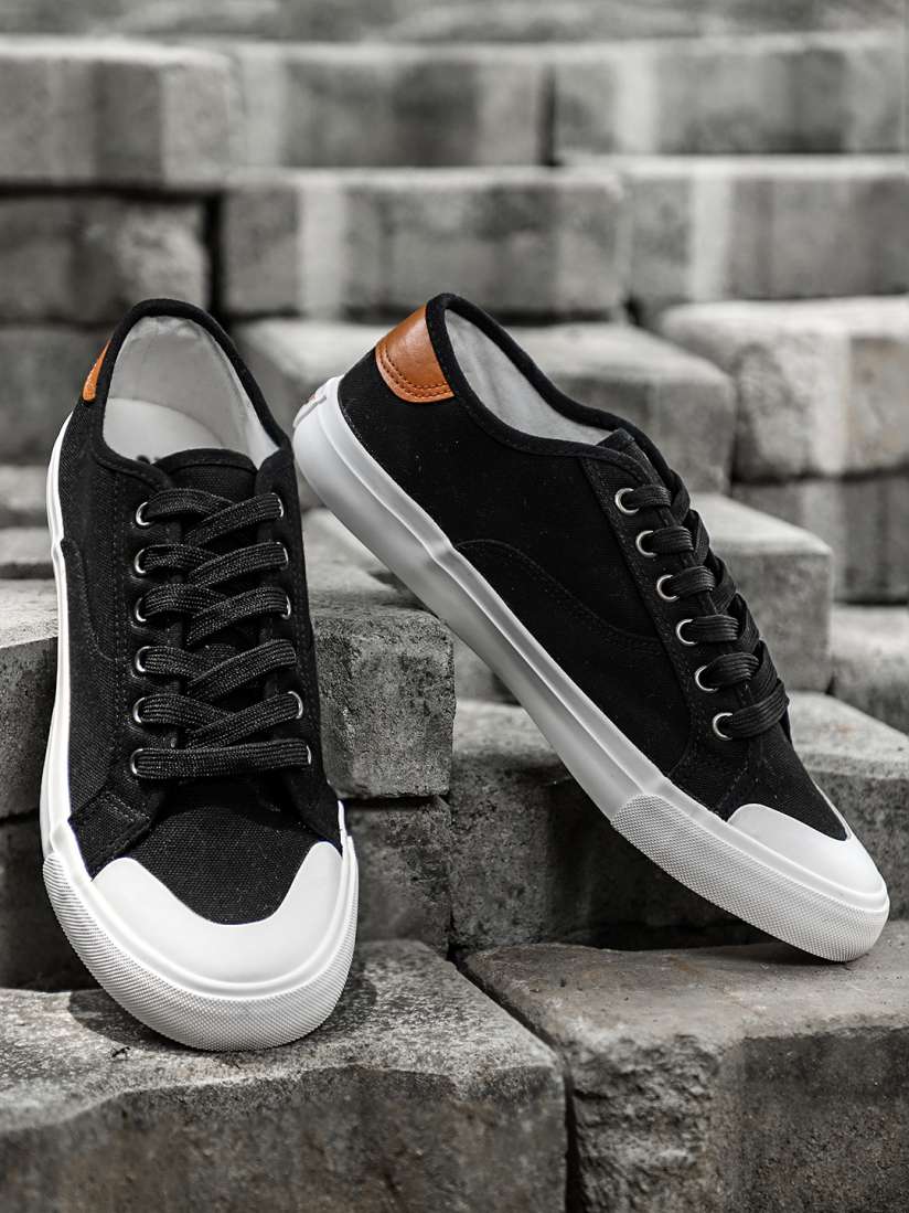 Roadster black casual shoes hotsell