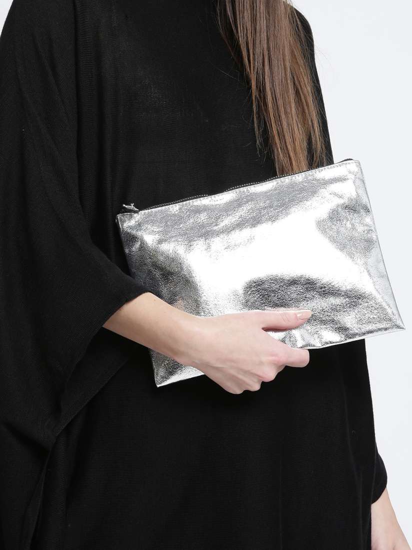 Silver clutch forever 21 2025