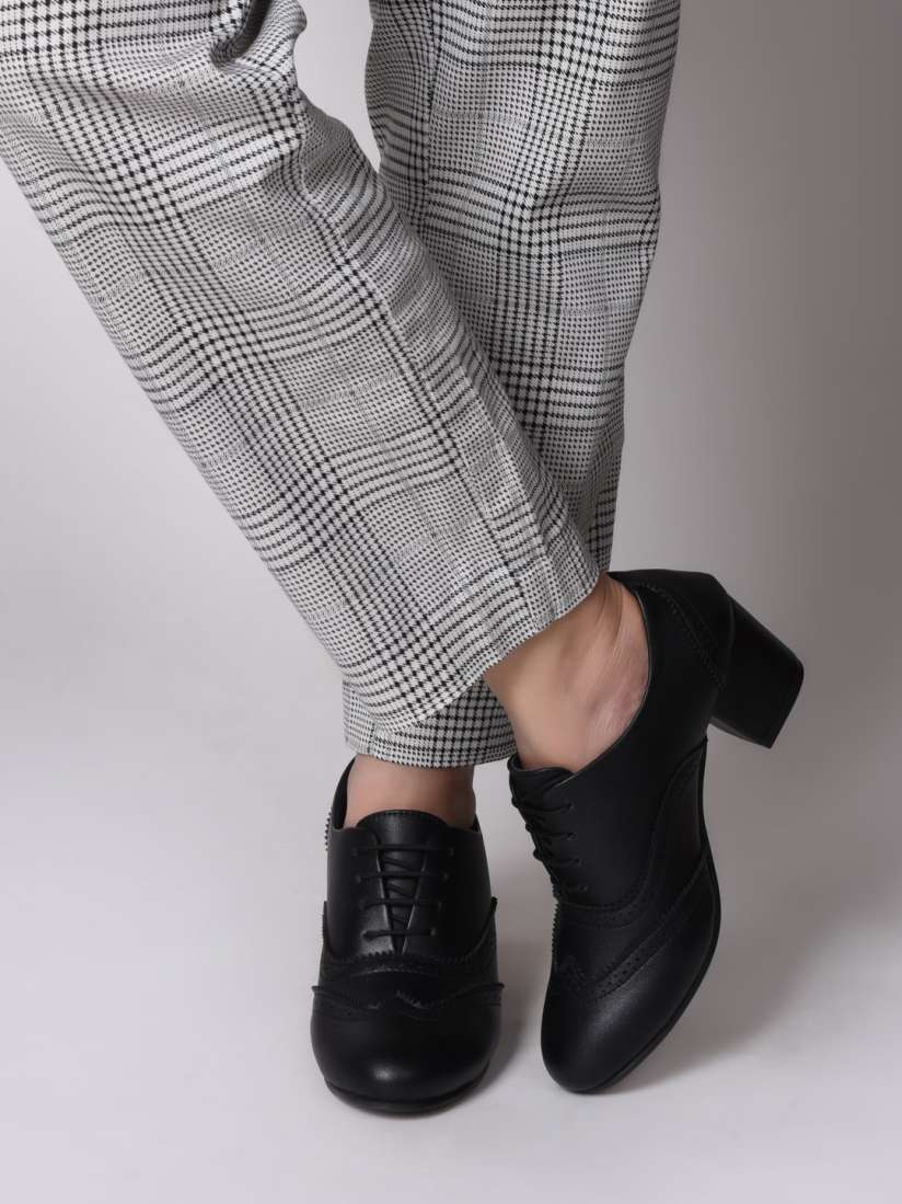 Heeled brogues shop