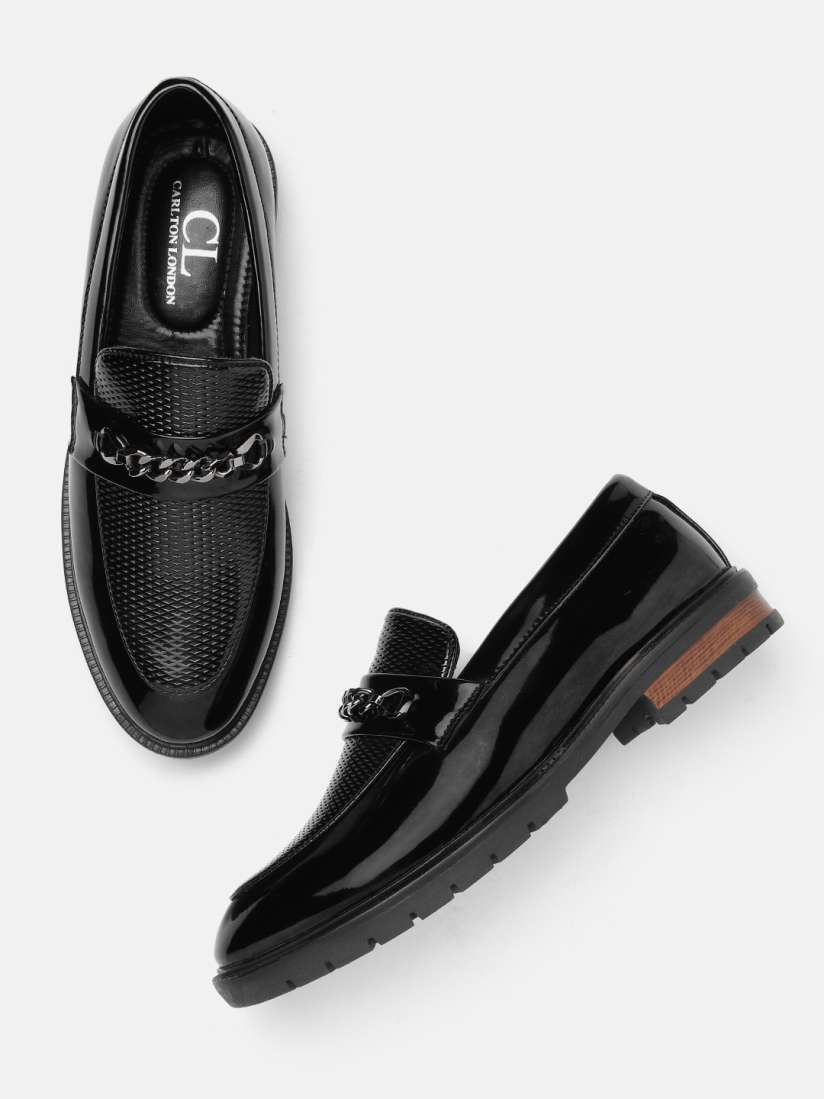 Loafers in myntra deals