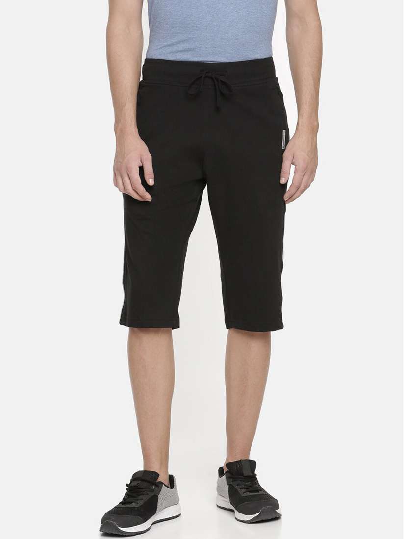 Macroman shorts online