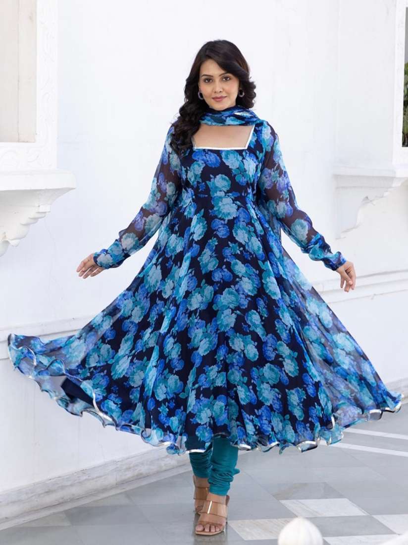 Square neck design for churidar new arrivals
