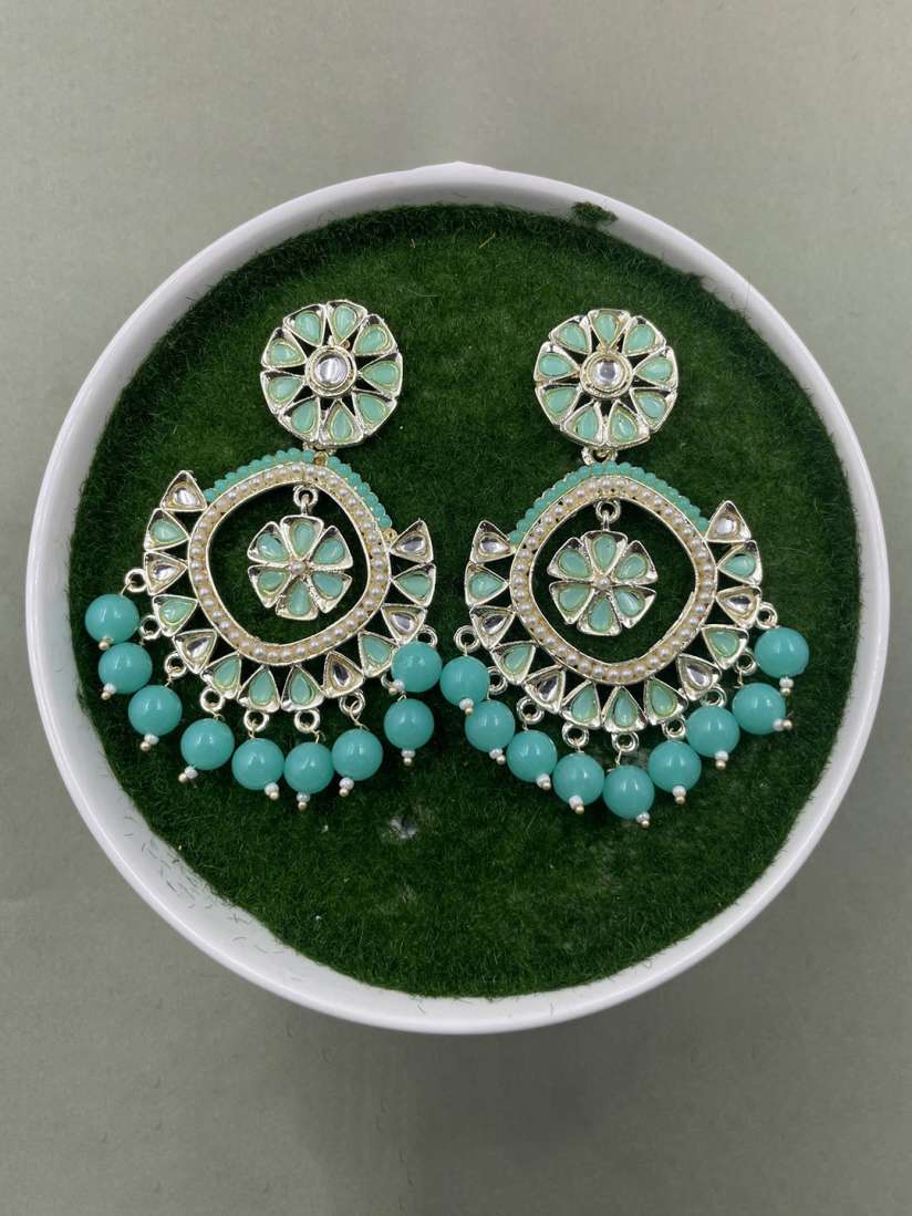 Myntra kundan earrings outlet