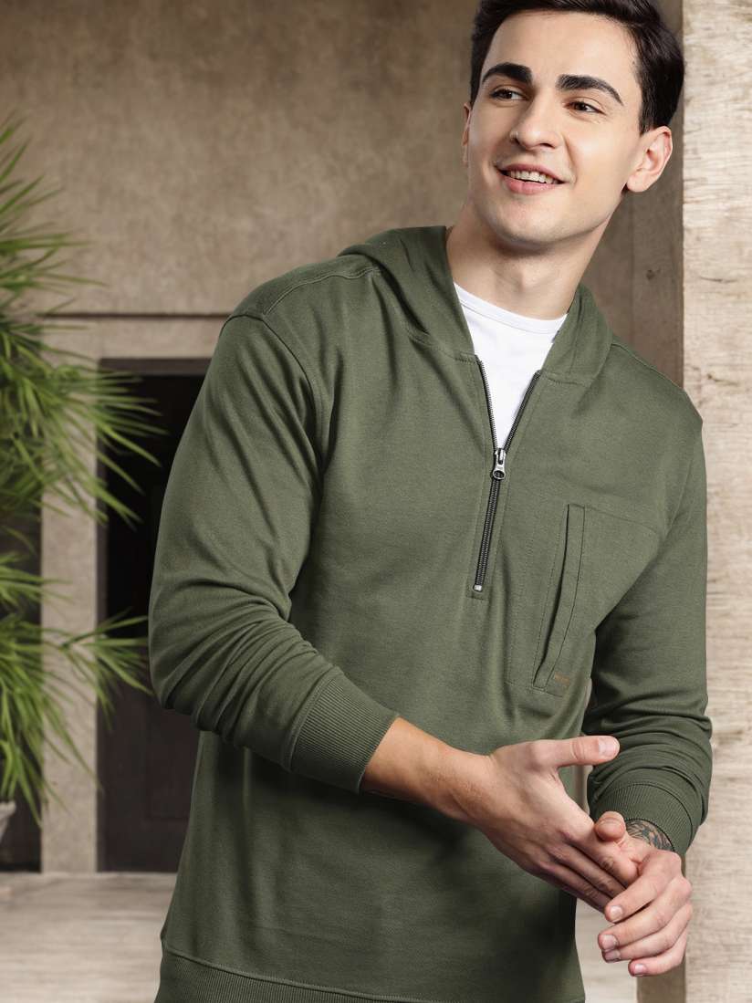 Half hooded sweatshirt deals