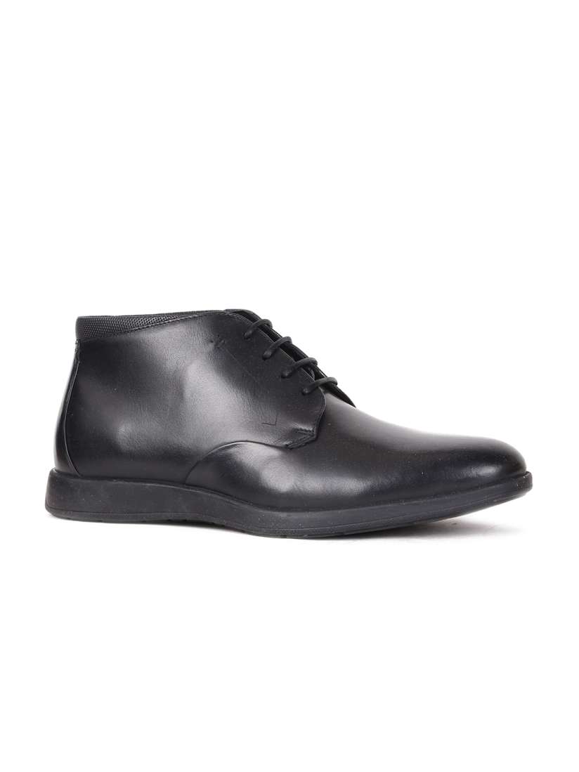 Hush puppies myntra clearance