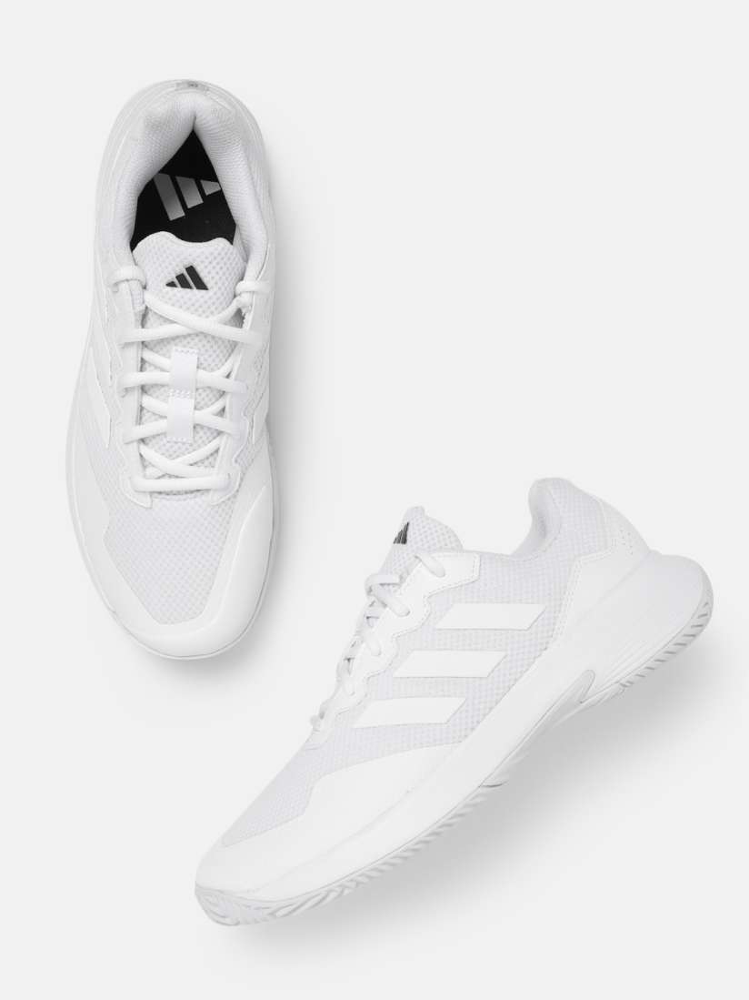 Myntra tennis shoes deals