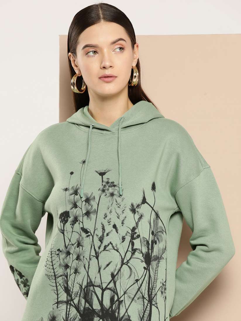Sweatshirt for womens online myntra best sale