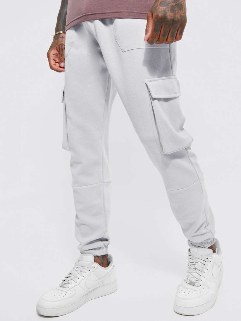 Buy boohooMAN Men Slim Fit Metal Tab Cargo Joggers Trousers for Men 23311292 Myntra