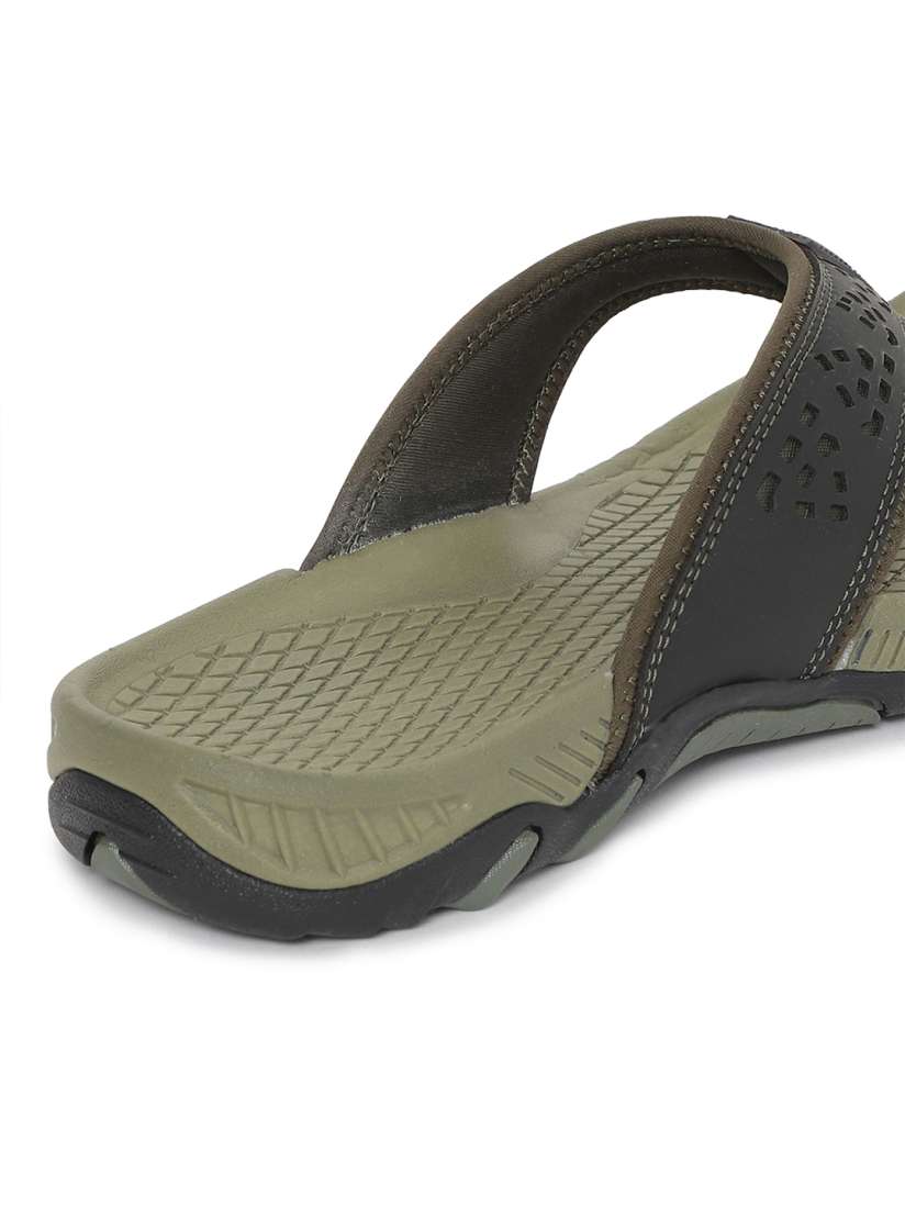 Durable flip flops store