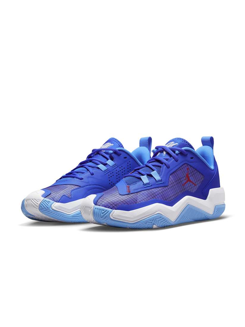 Myntra nike basketball shoes sales