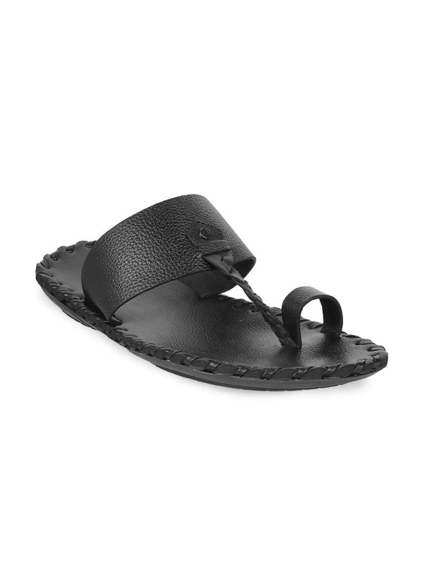 Mochi chappal sales