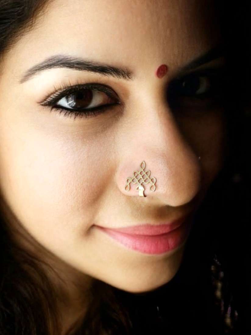 Myntra nose pin new arrivals