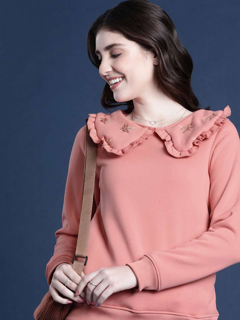 Sweatshirt with a collar discount