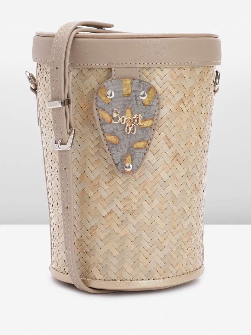 Baggit textured bucket bag online