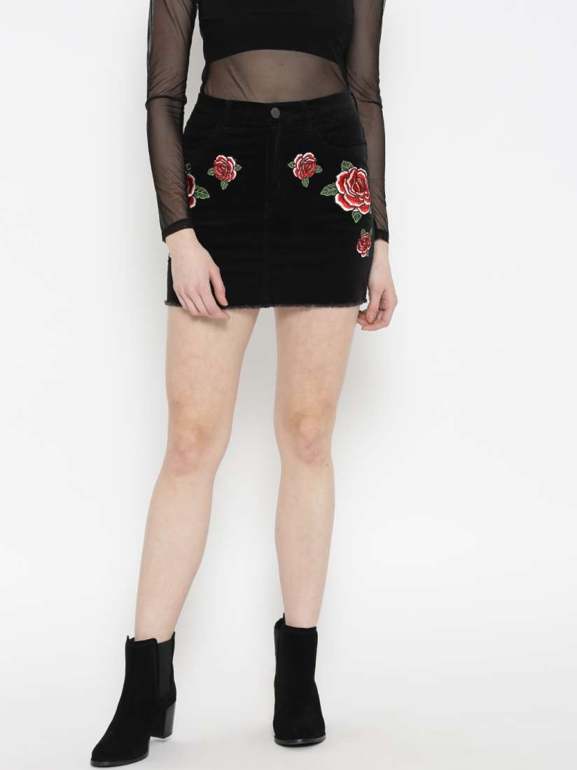 Black velvet skirt forever 21 clearance