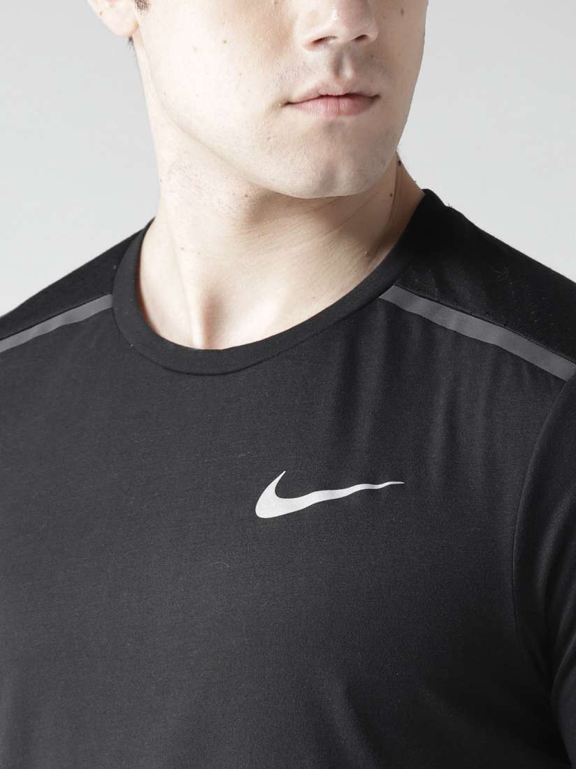 Nike tailwind running top mens sales