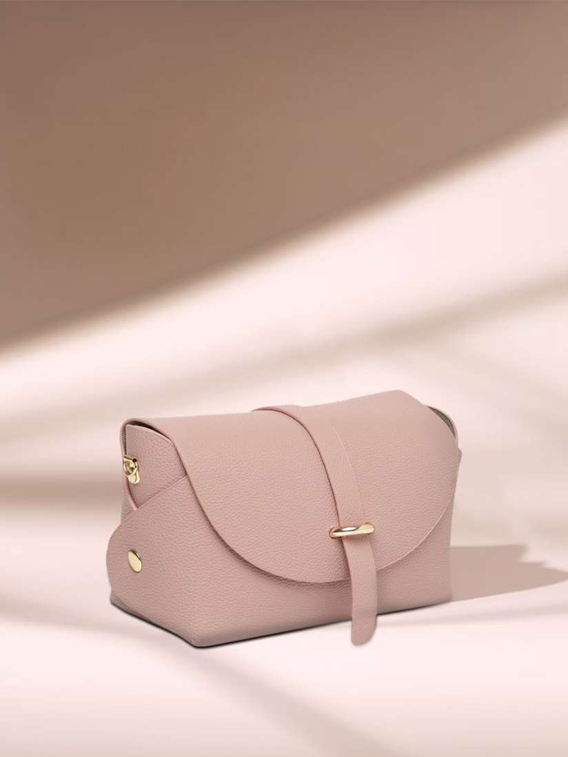 Sling bags for girl myntra shop