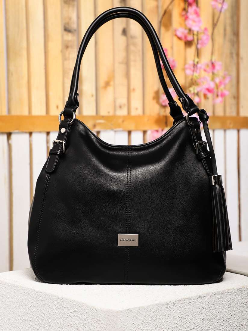 Black handbag myntra on sale