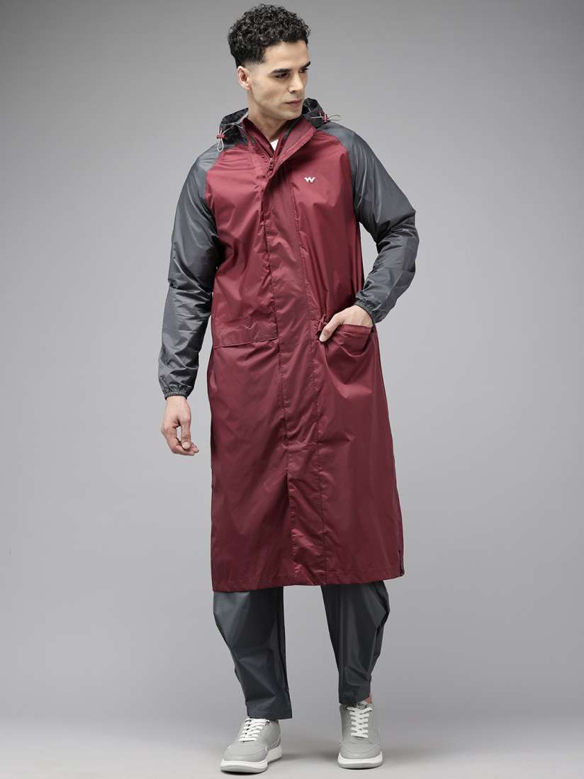 Wildcraft raincoat myntra hotsell