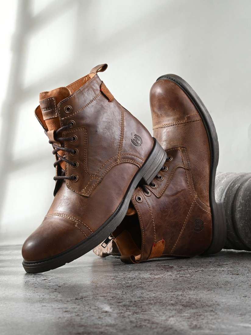 Boots myntra shop
