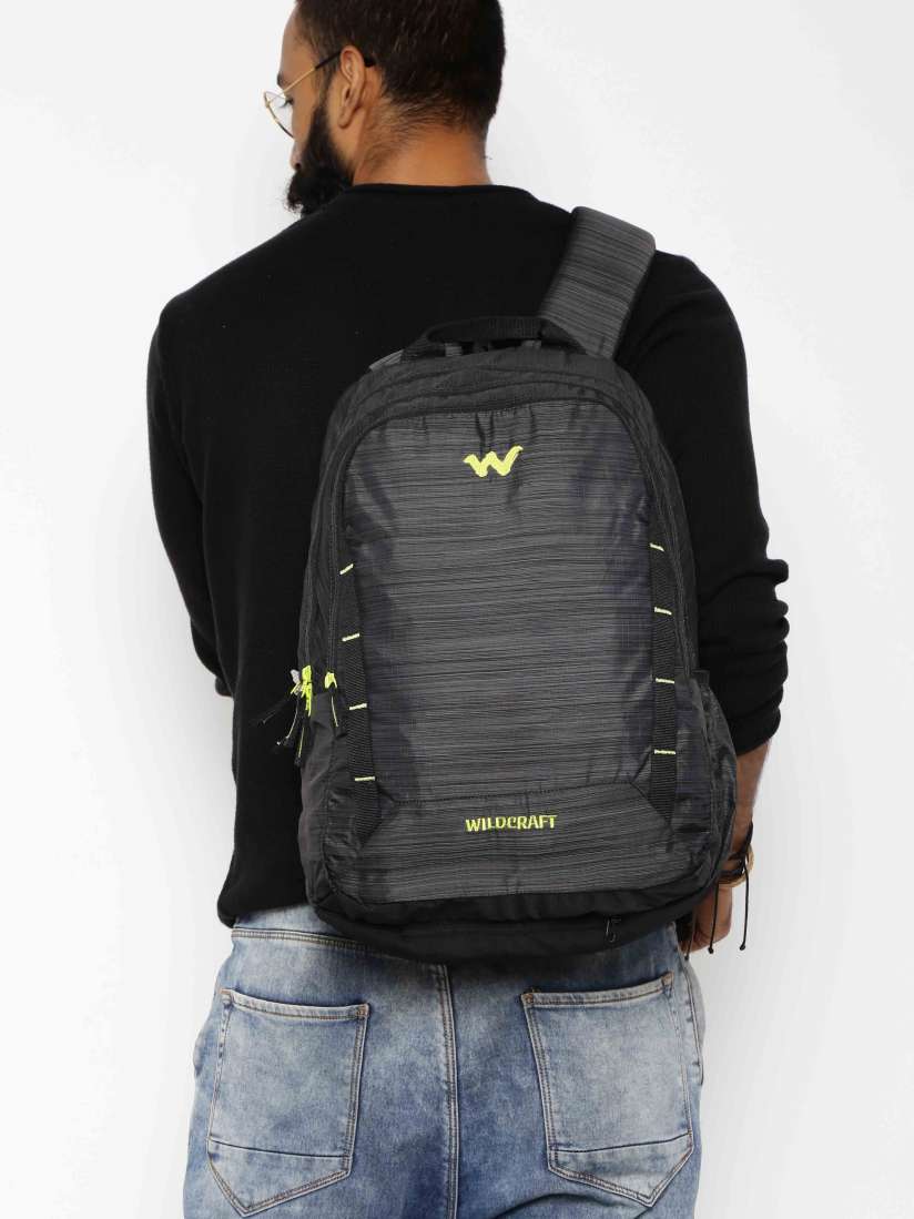 Wildcraft casual backpack wc 7 flare top