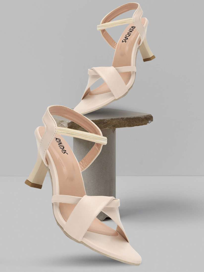 Heels on myntra discount