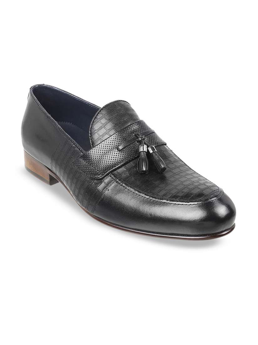Buy Mochi Men Textured Leather Formal Tassel Loafers Formal Shoes for Men 23997624 Myntra