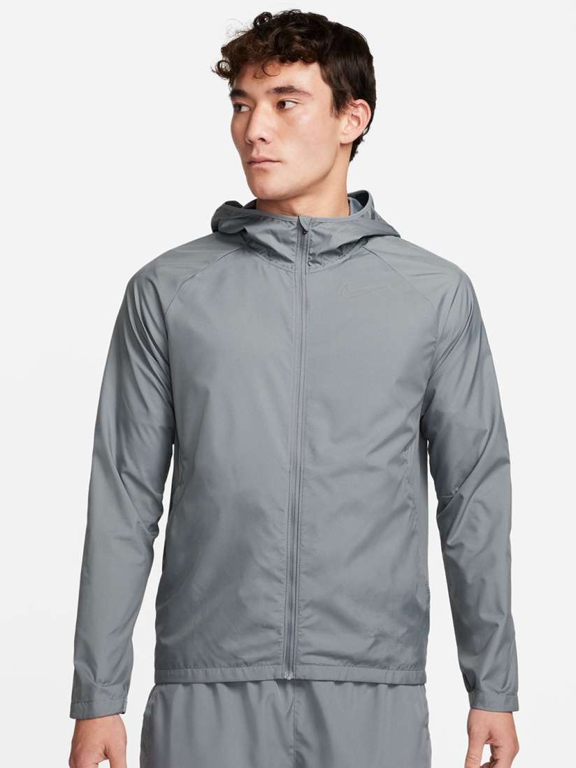 Nike jackets myntra best sale