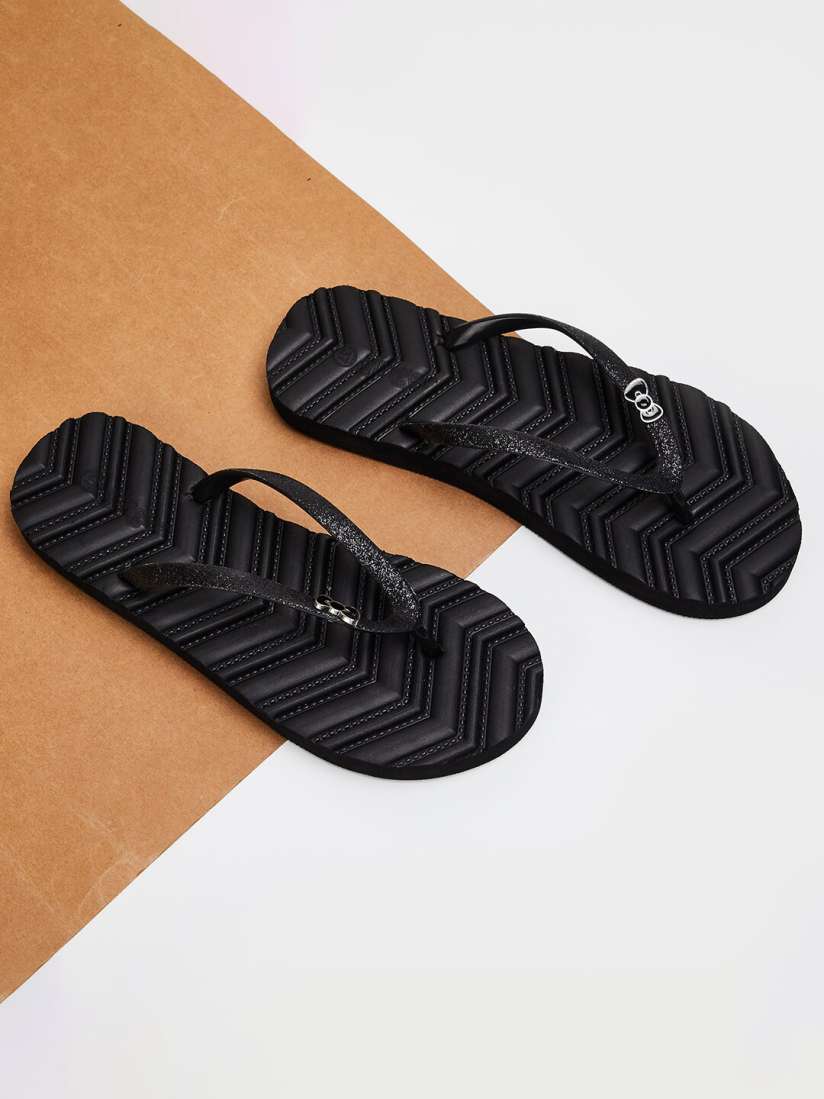 Ginger textured flip flops outlet