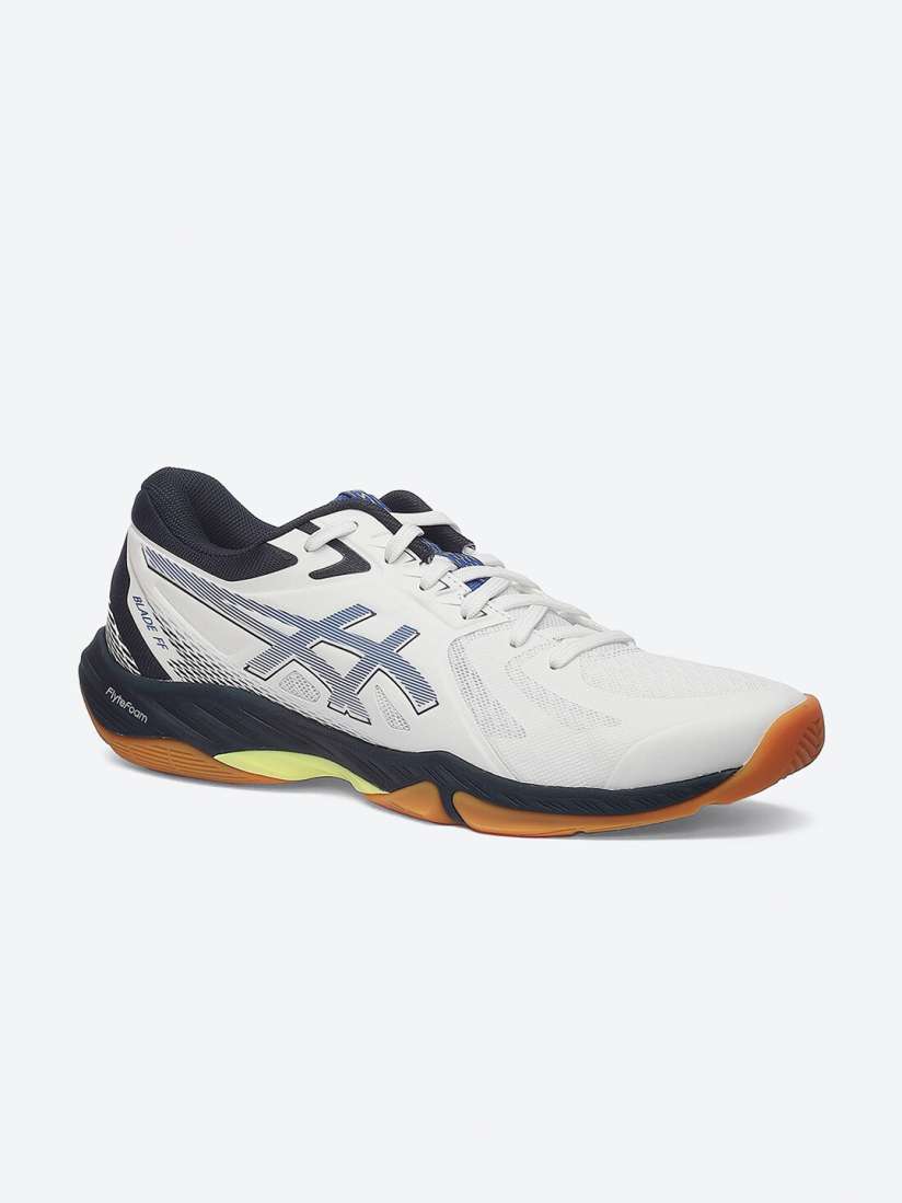 Myntra badminton shoes shop