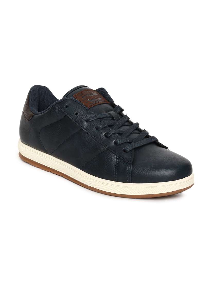 Levi's empire classic sneakers on sale