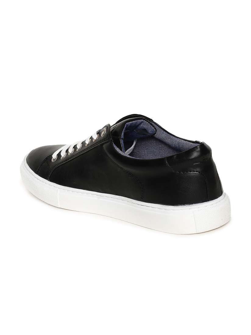 Levi's men's prellude sneakers store