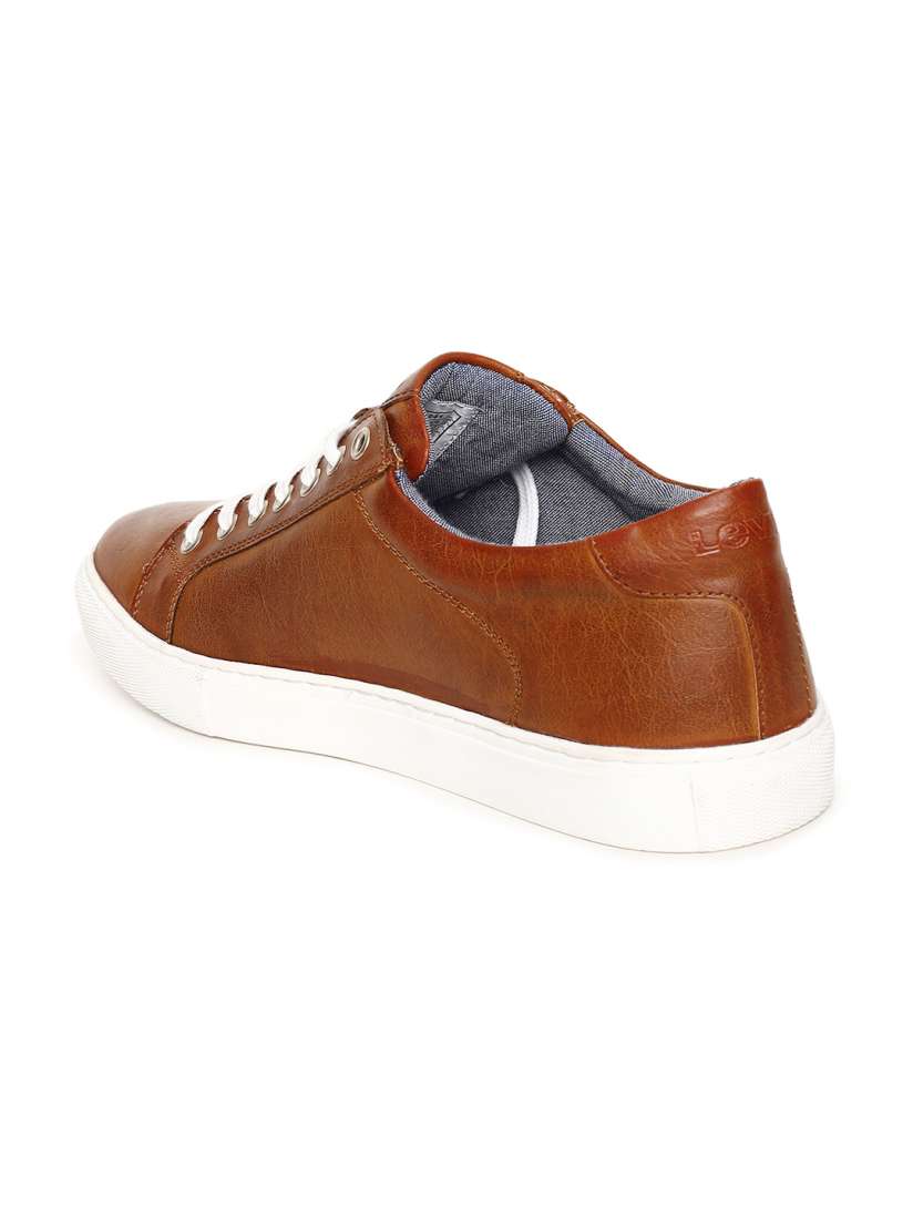 Levi's men's prellude sneakers 2025