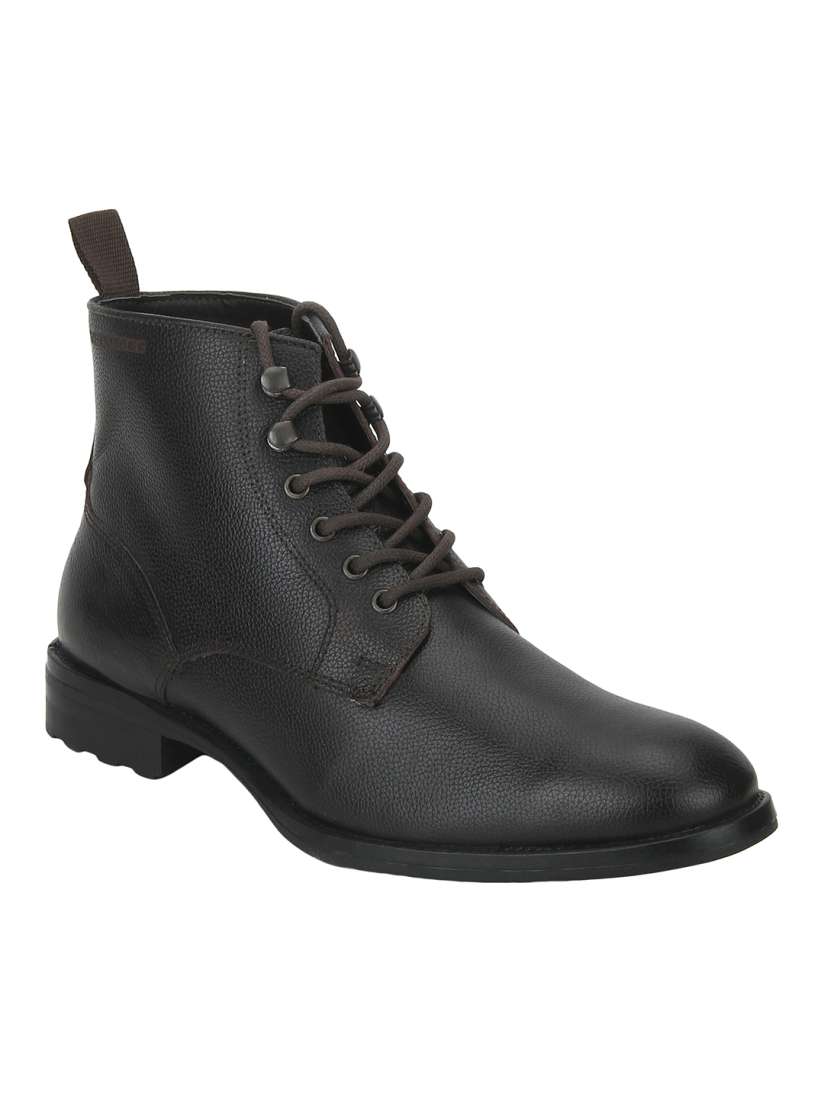 Red tape boots myntra clearance