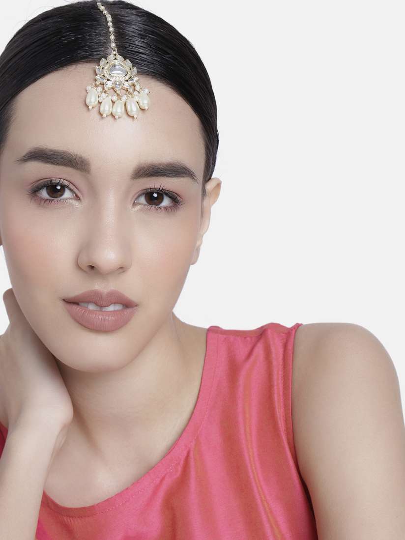 Maang tikka on myntra shop