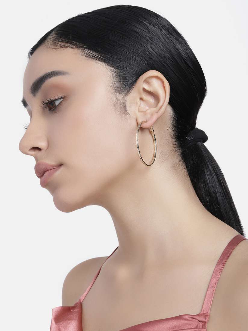 Earring on myntra clearance