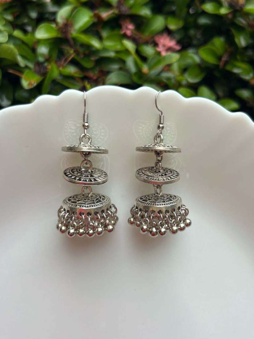 Jhumkas myntra sale