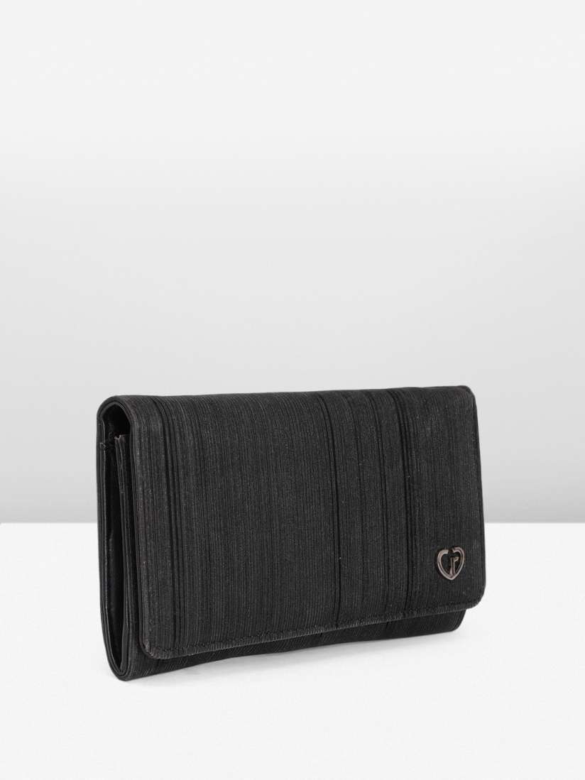 Caprese clutches myntra top