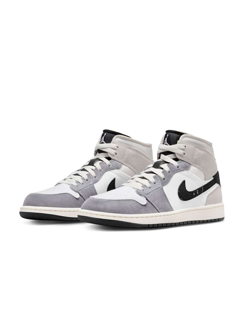 Nike air jordan myntra hotsell