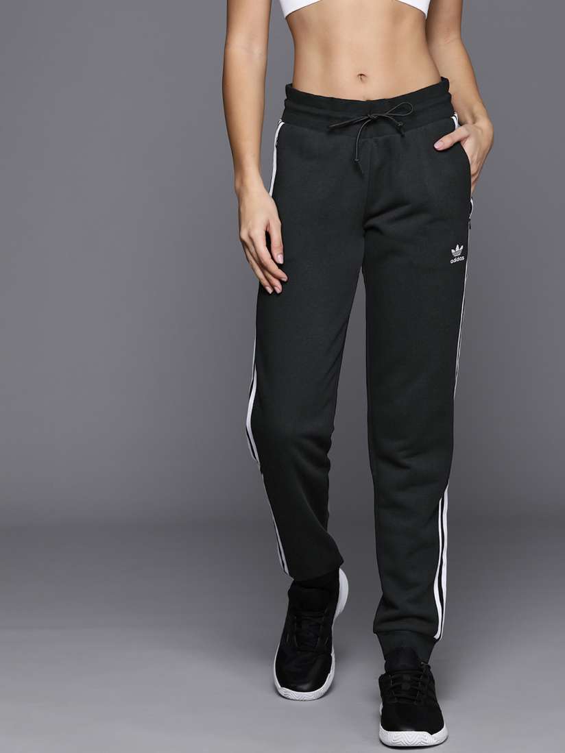 Adidas originals slim joggers hotsell