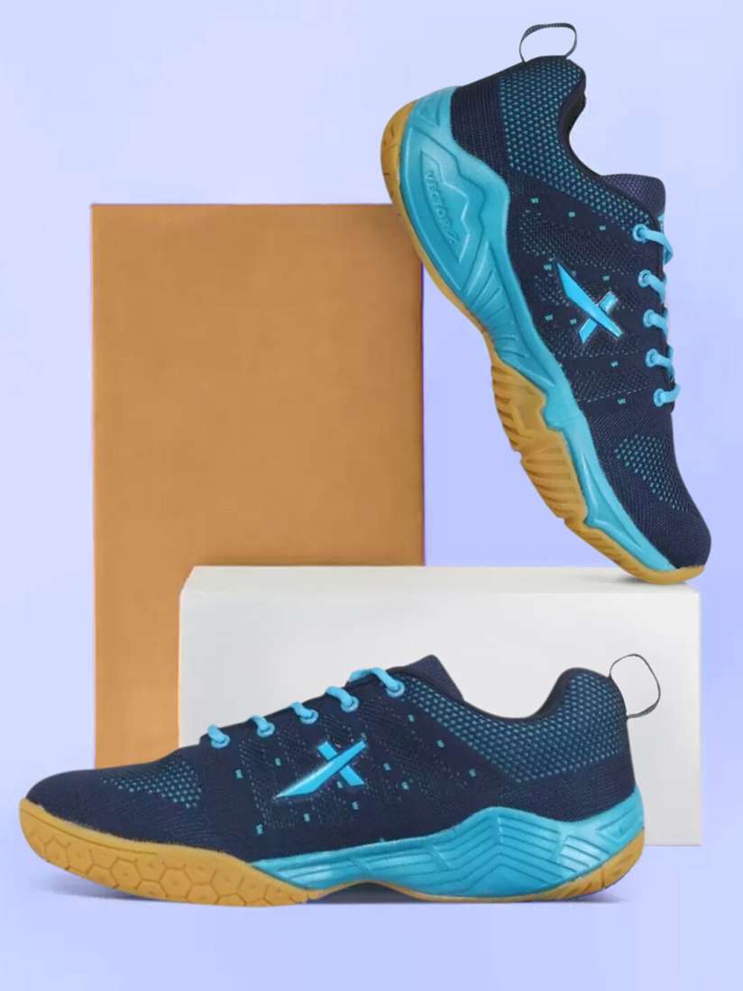 Myntra badminton shoes discount