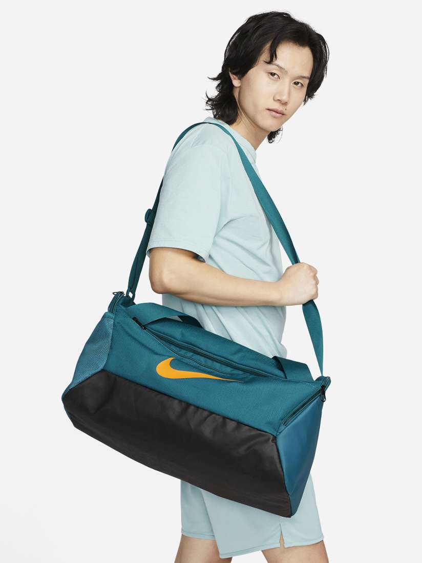 Buy Nike Men Brasilia 9.5 Training Duffel Bag Small 41L Duffel Bag for Men 24152880 Myntra