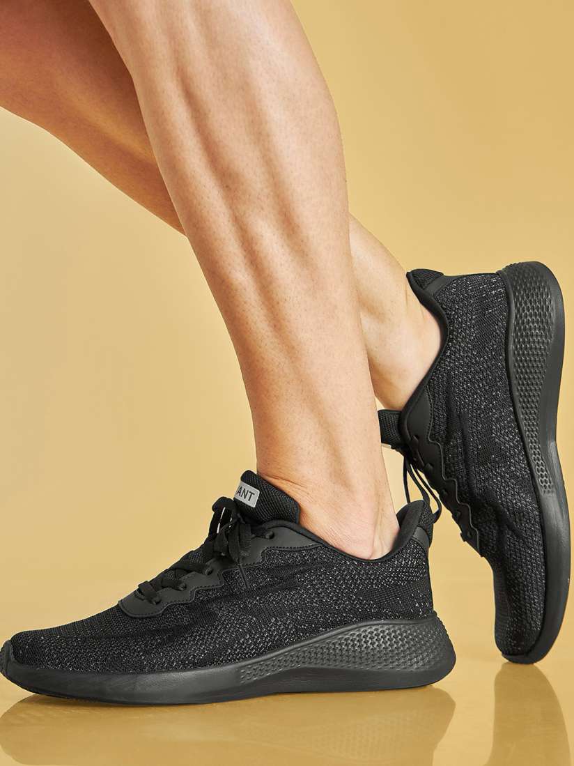 Knitted sports shoes outlet