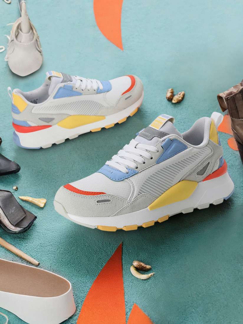 Buy vintage sneakers top