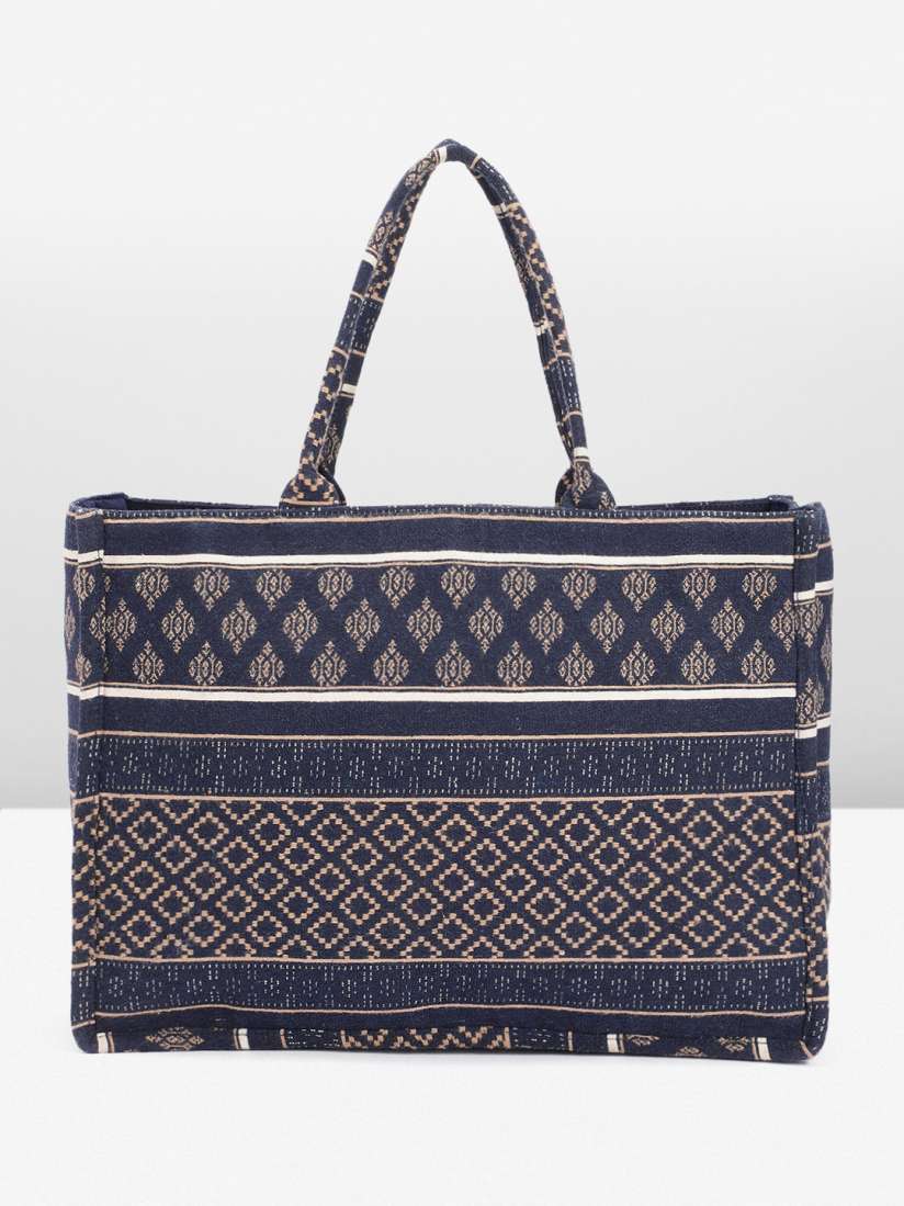 Wrangler bags myntra new arrivals